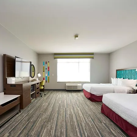 Hampton Inn & Suites Salinas Exterior photo