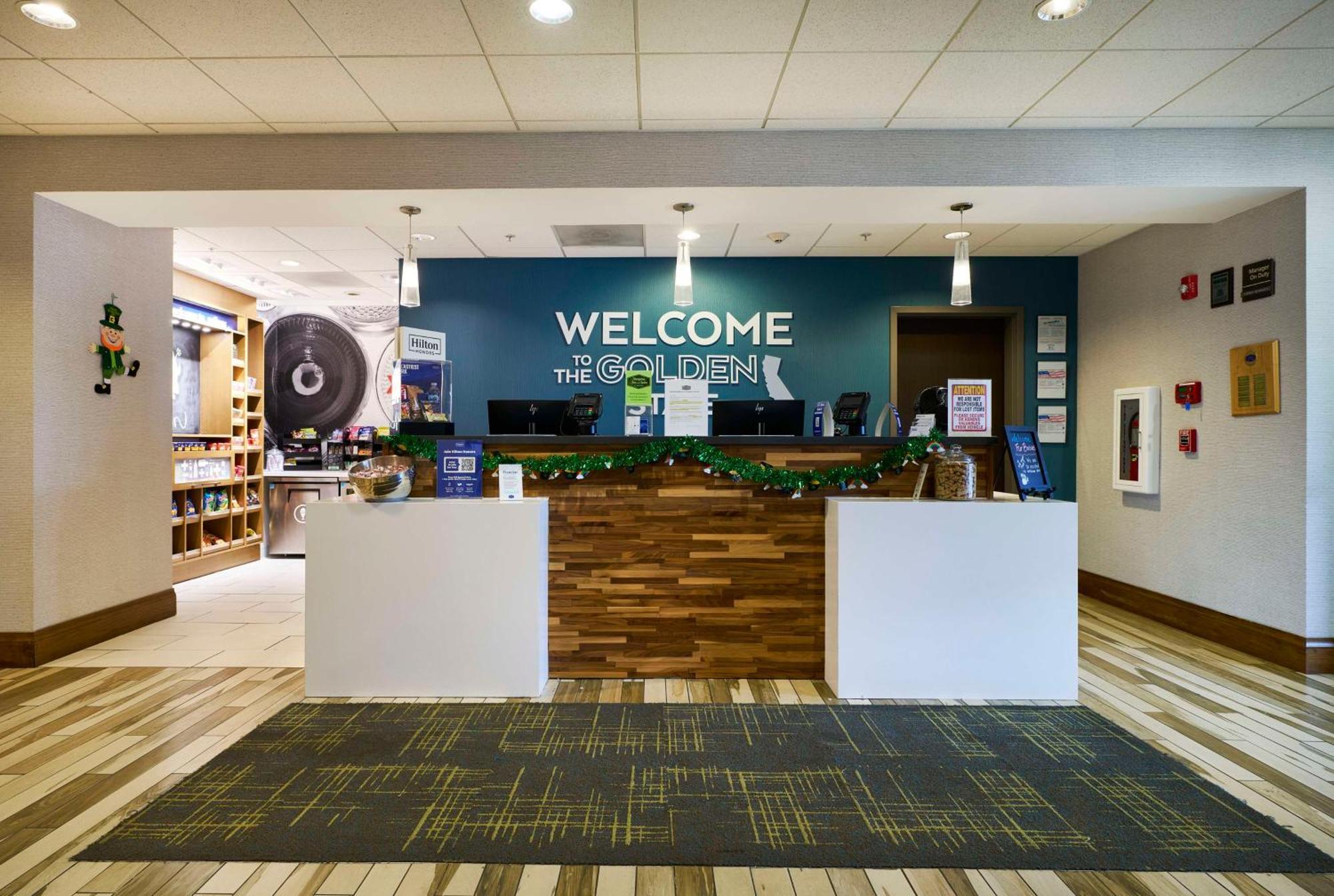 Hotel Hampton & Salinas